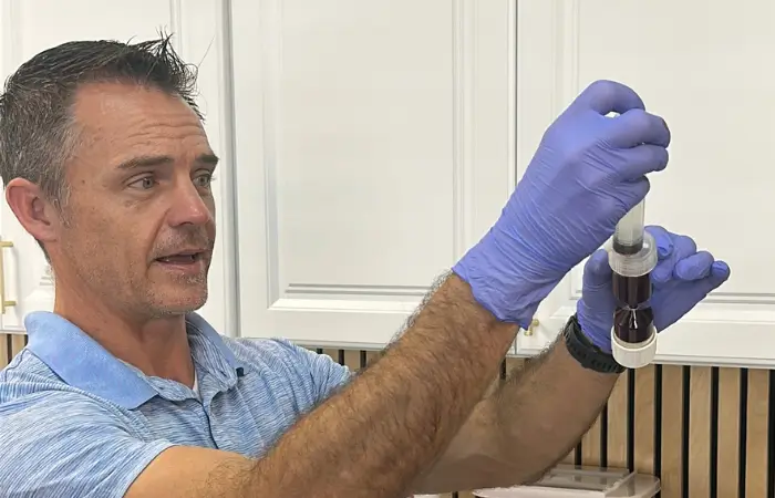 Dr Minor - Western Medicine (2)